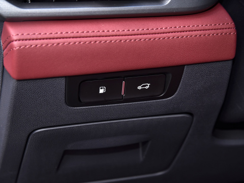 480x360_0_q95_c42_autohomecar__Chxkl2EqP7aAbubQABrKsEaJk7U569.jpg